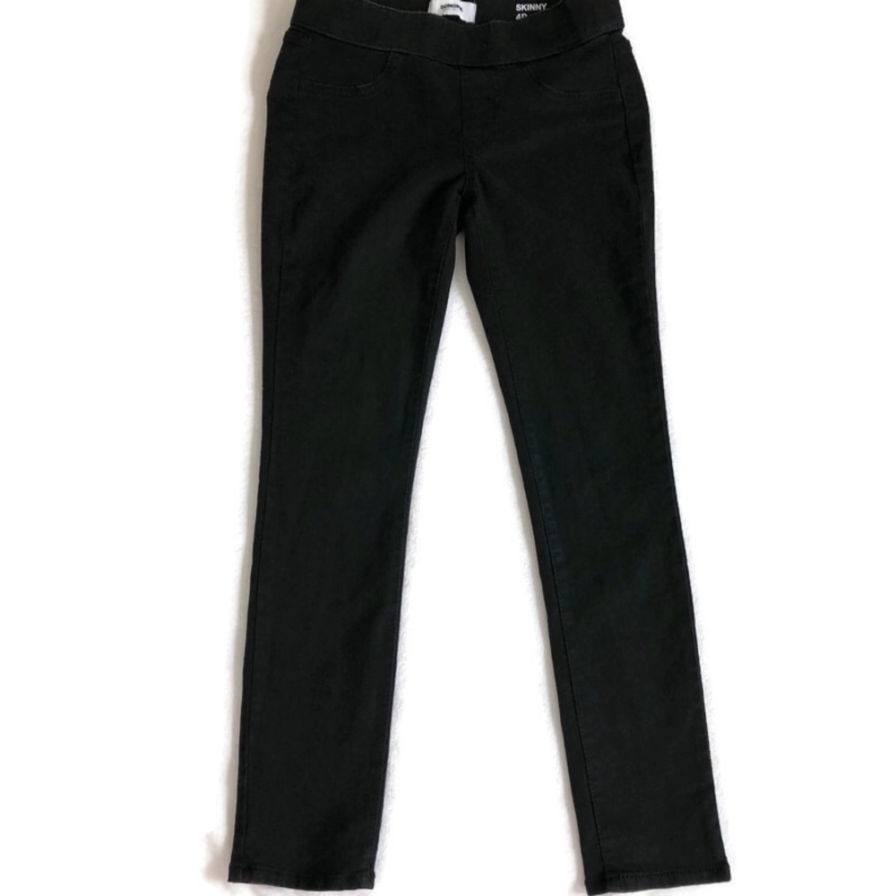 NWOT Sonoma skinny jeans. Black 4 P.